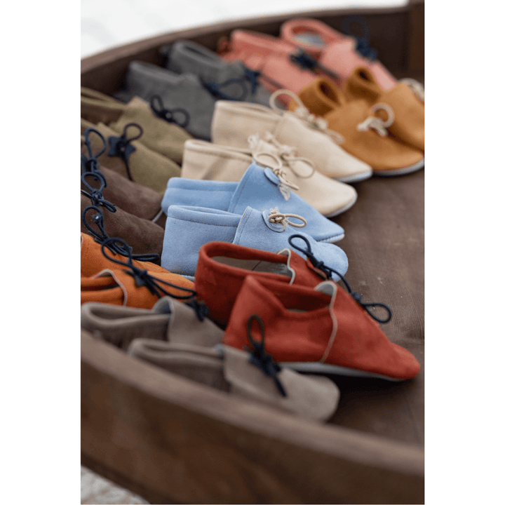 נעלי תינוק בצבע ורוד עתיק - עיצוב בסגנון מרוקאי