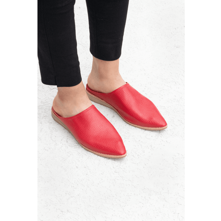 נעלי עור - אדום - עיצוב בסגנון מרוקאי
