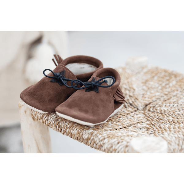 נעלי תינוק בצבע חום כהה - עיצוב בסגנון מרוקאי
